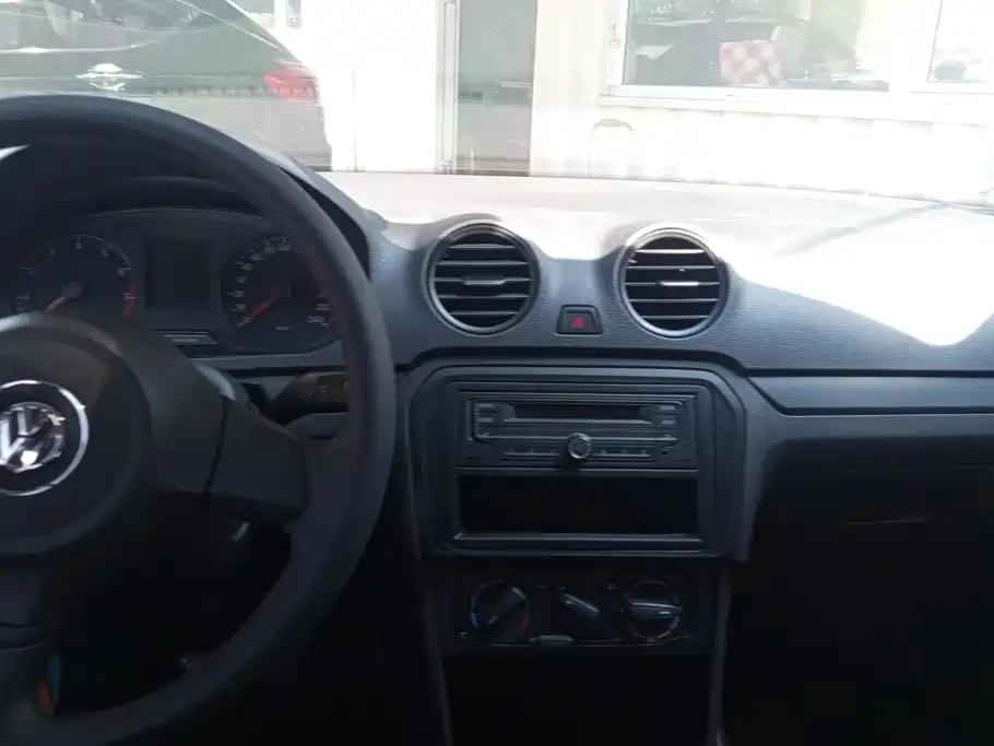 Volkswagen Jetta — миниатюра 13