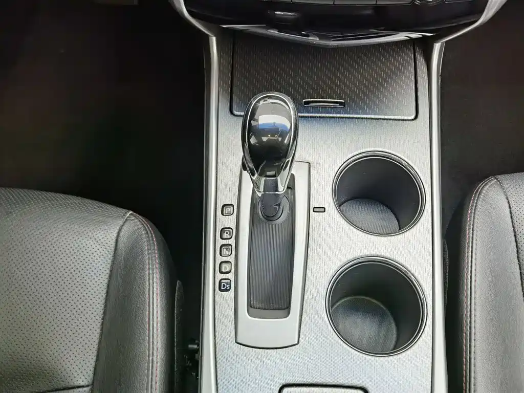 Nissan Teana — миниатюра 13