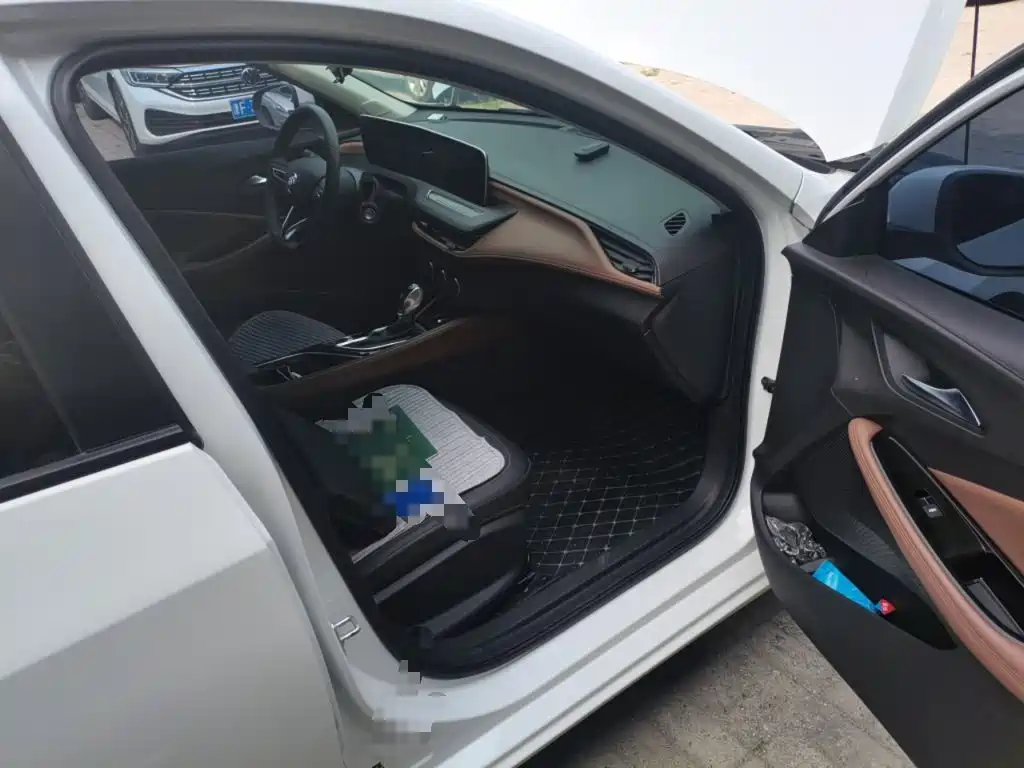 Buick Verano — миниатюра 19