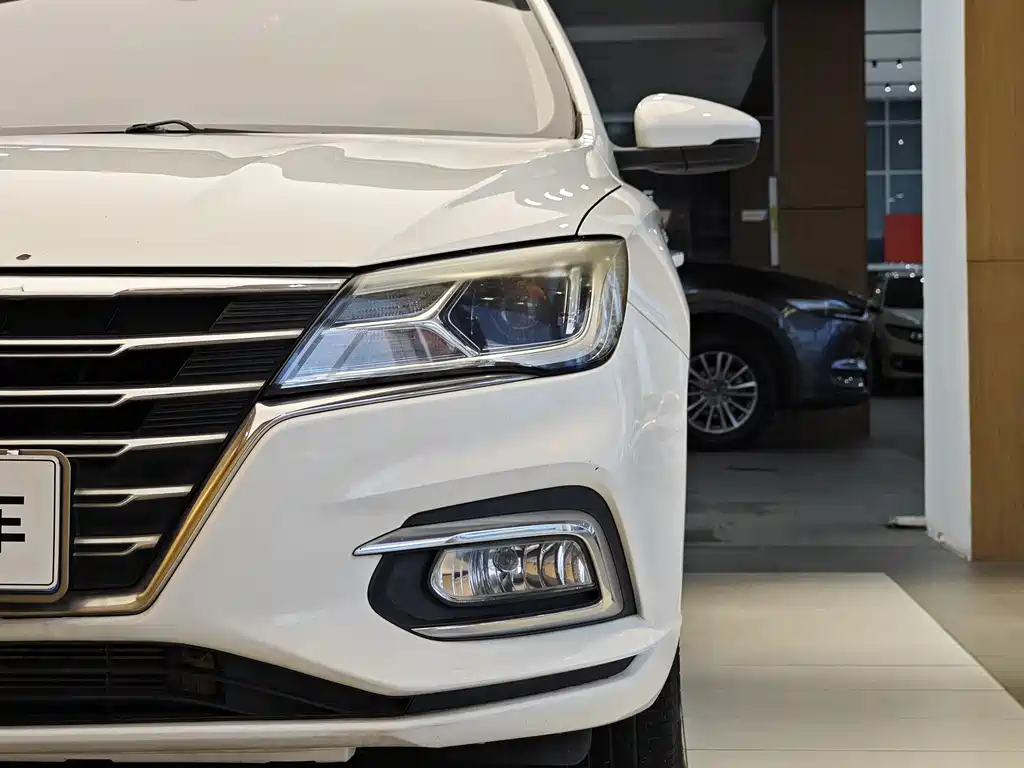 Roewe i5 2019 1.5L AT 4G