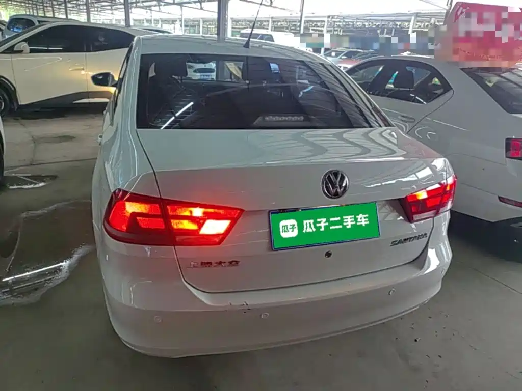 Volkswagen Santana — миниатюра 6