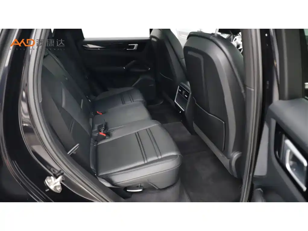 Porsche Cayenne Hybrid — миниатюра 8