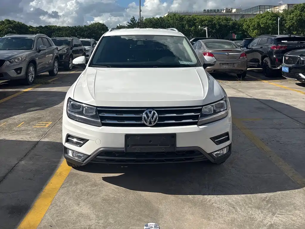 Volkswagen Tiguan L — миниатюра 2