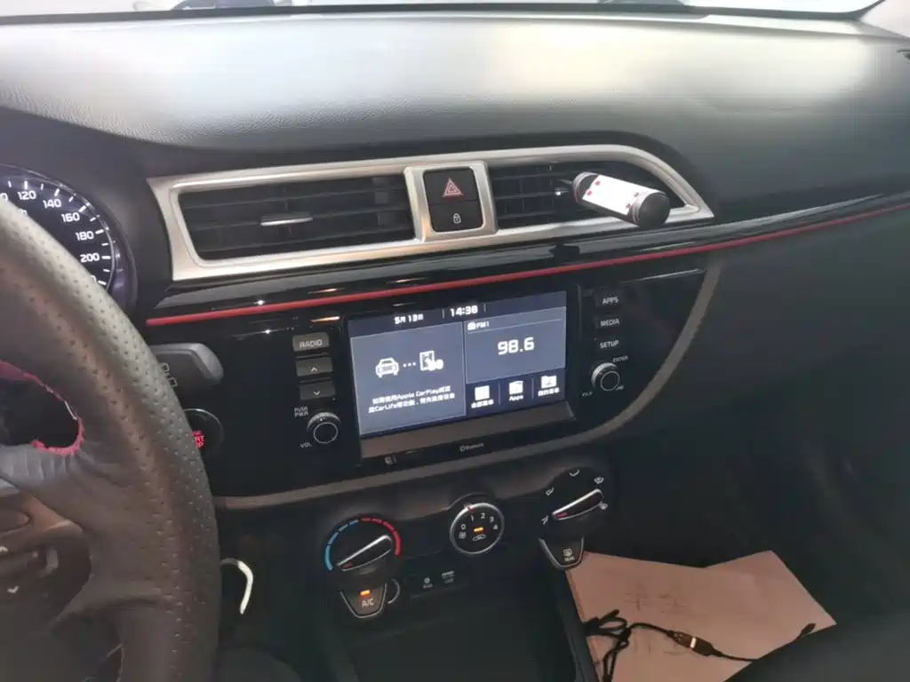 Kia KX Cross — миниатюра 9
