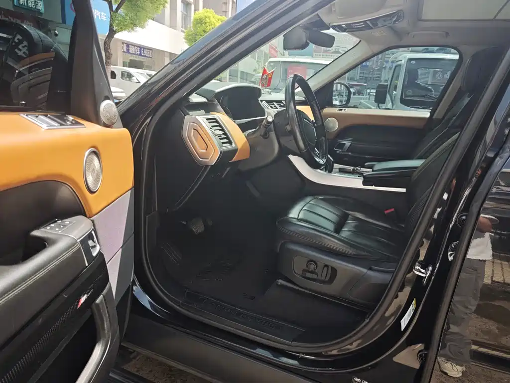 Land Rover Sport — миниатюра 8