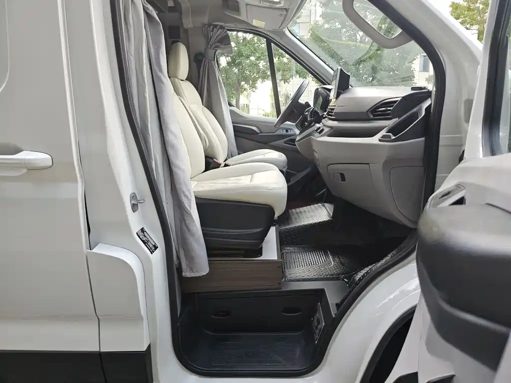 Maxus V90 RV — миниатюра 22