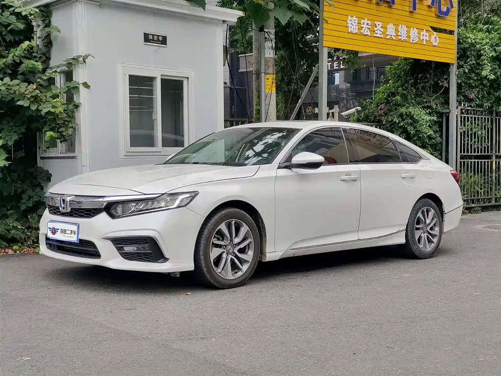 Купить Honda Inspire