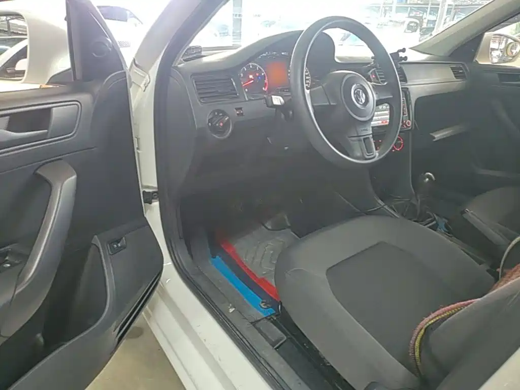 Volkswagen Santana — миниатюра 16