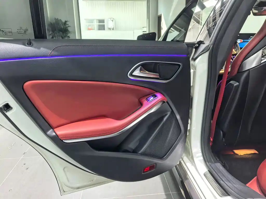 Mercedes-Benz CLA AMG — миниатюра 14