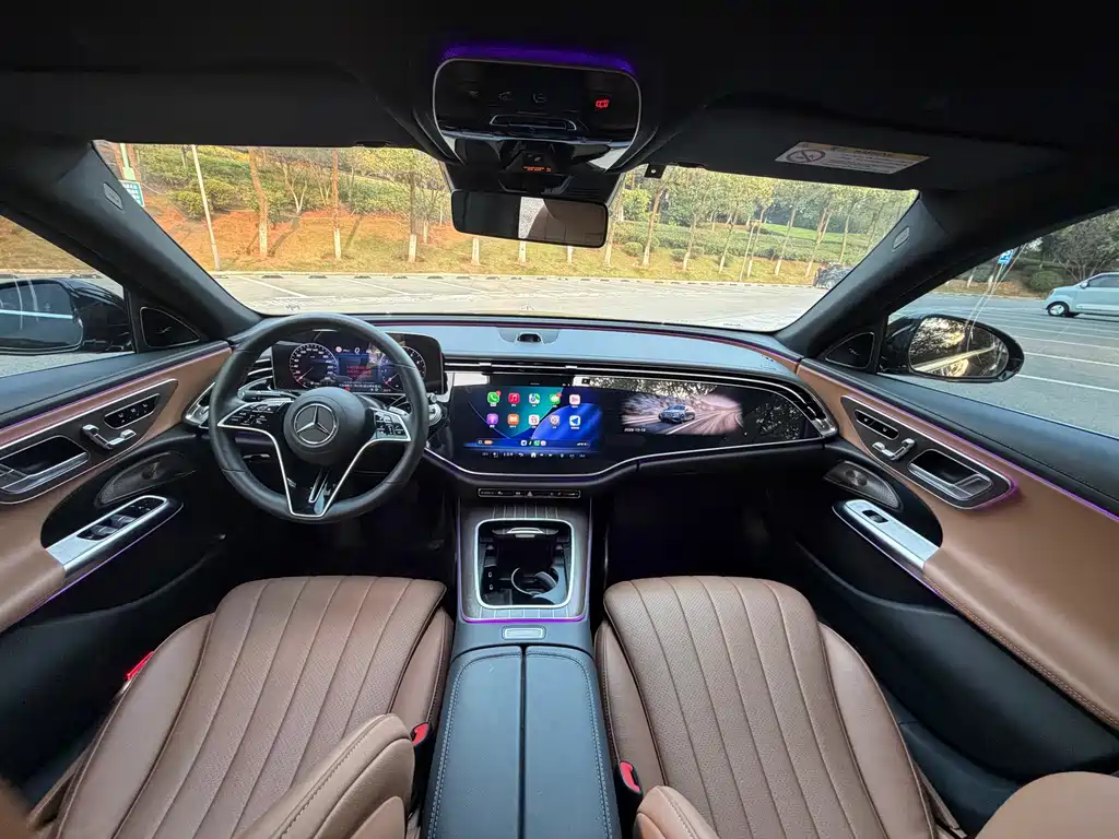 Mercedes-Benz E-Class — миниатюра 5