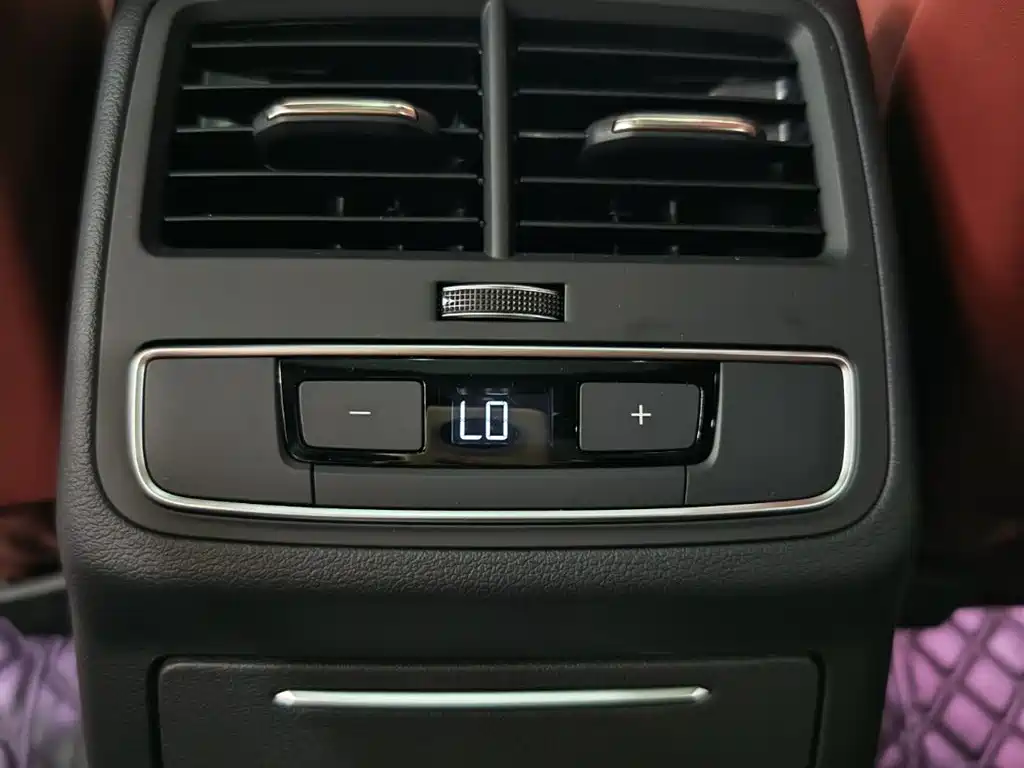 Audi A4L — миниатюра 13