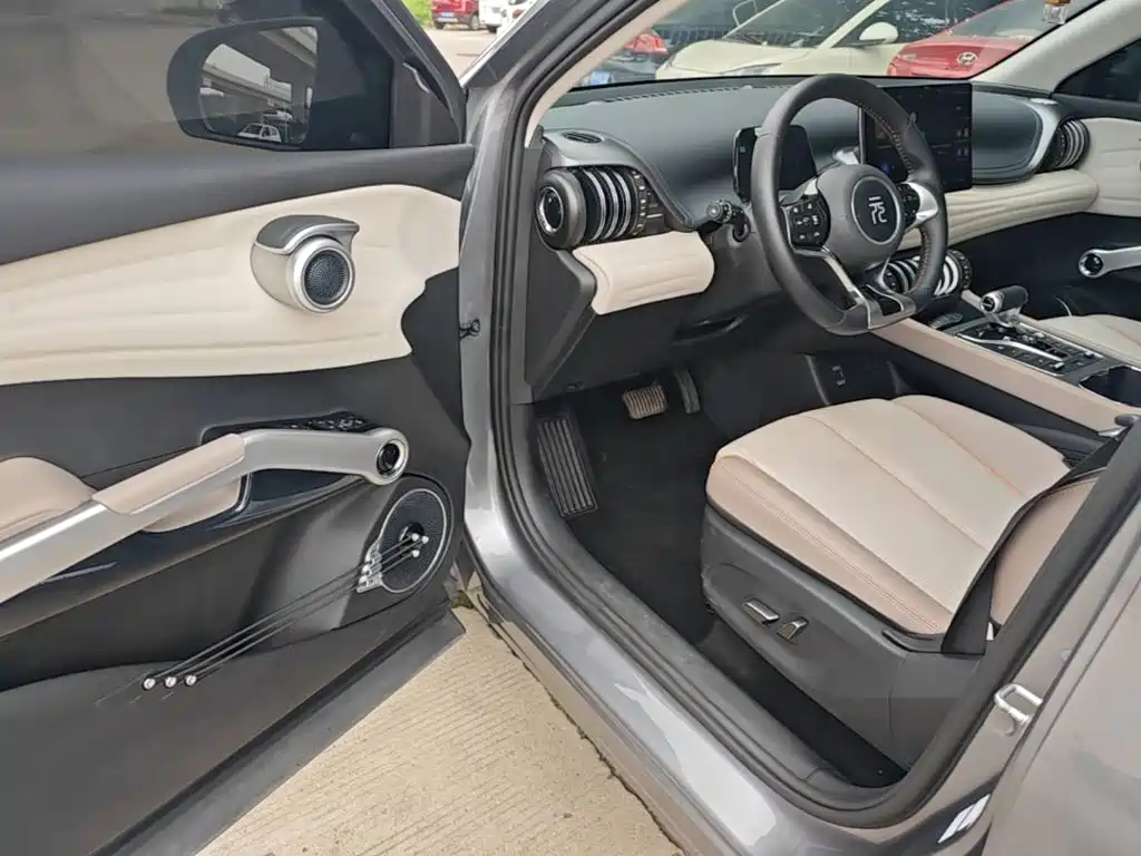 BYD Yuan Plus — миниатюра 16