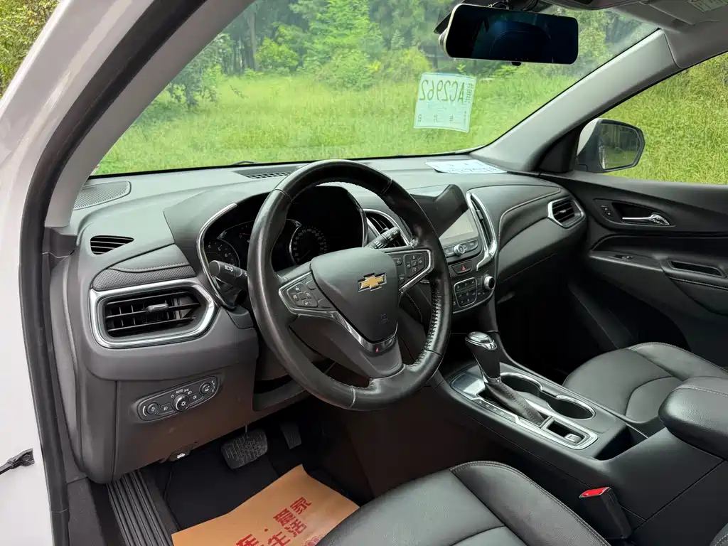Chevrolet Equinox — миниатюра 9