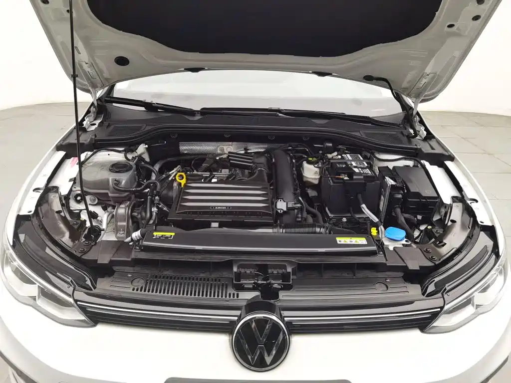 Volkswagen Golf — миниатюра 6