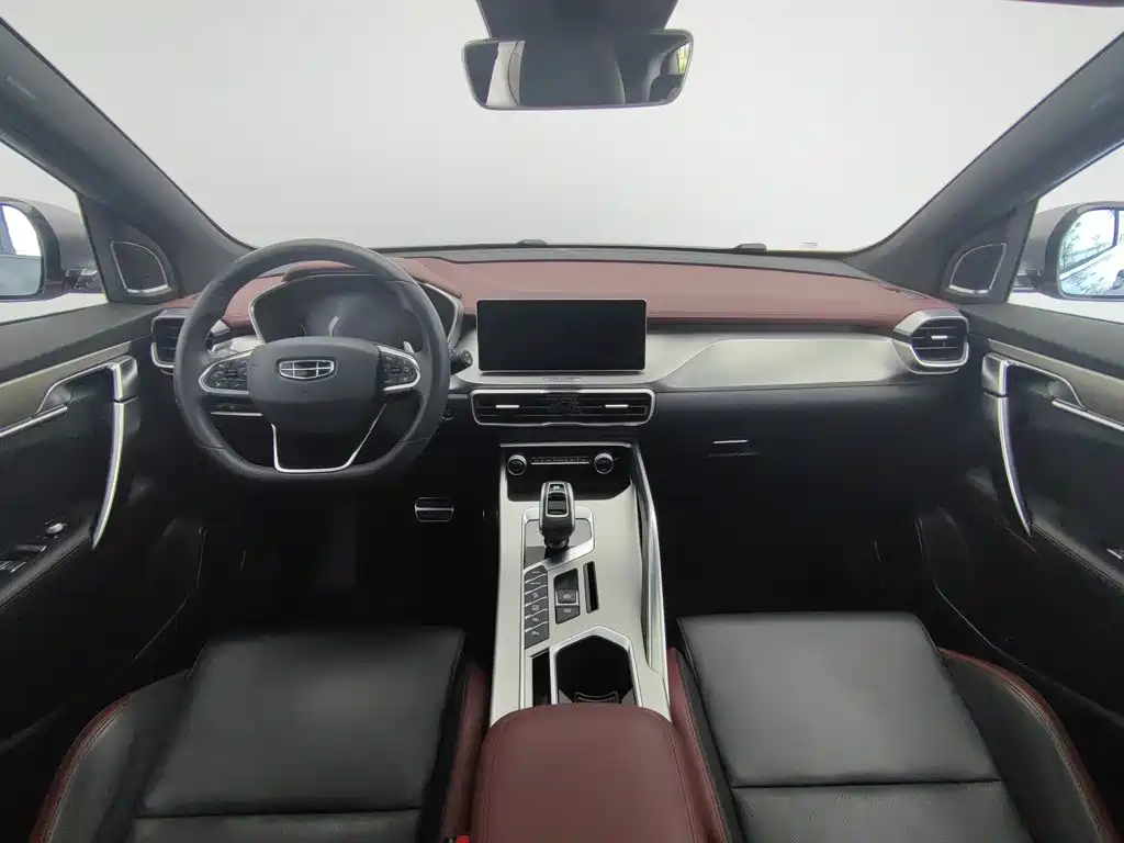 Geely Binyue — миниатюра 5