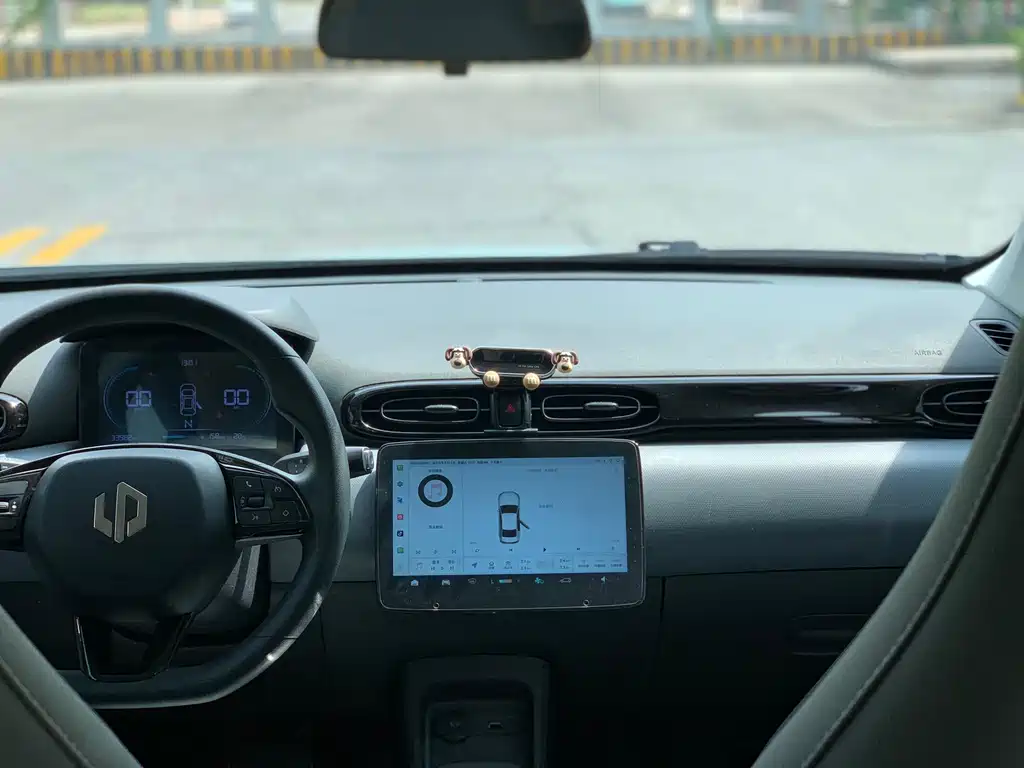 Leapmotor Leapmotor T03 — миниатюра 6