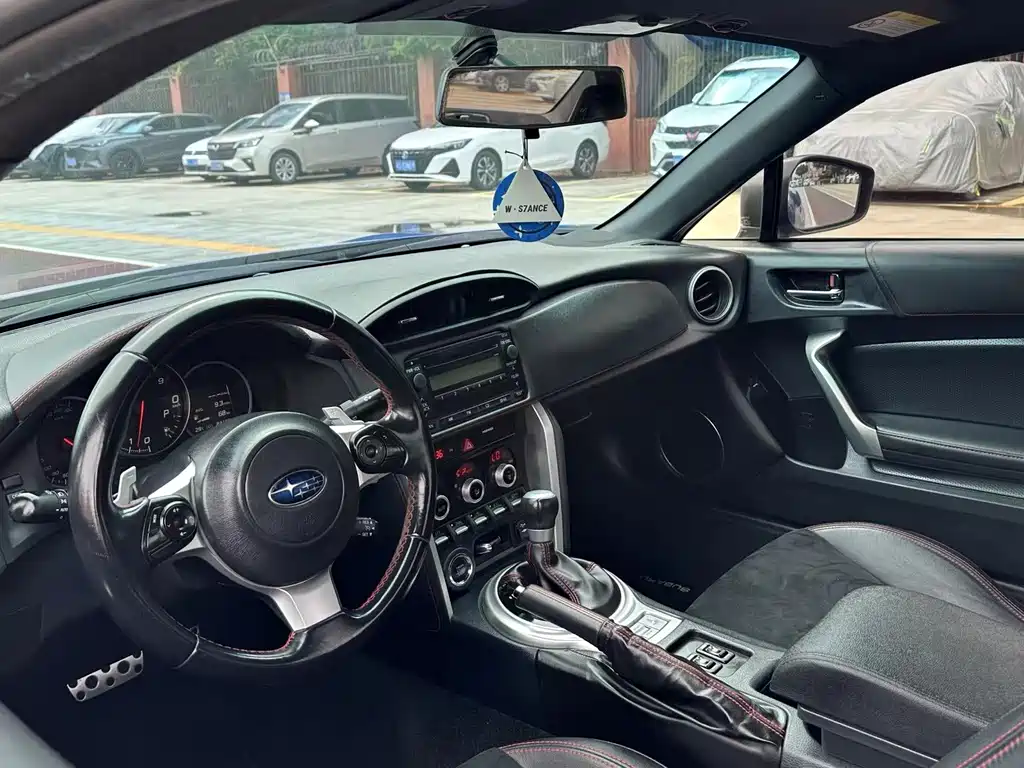 Subaru BRZ — миниатюра 7