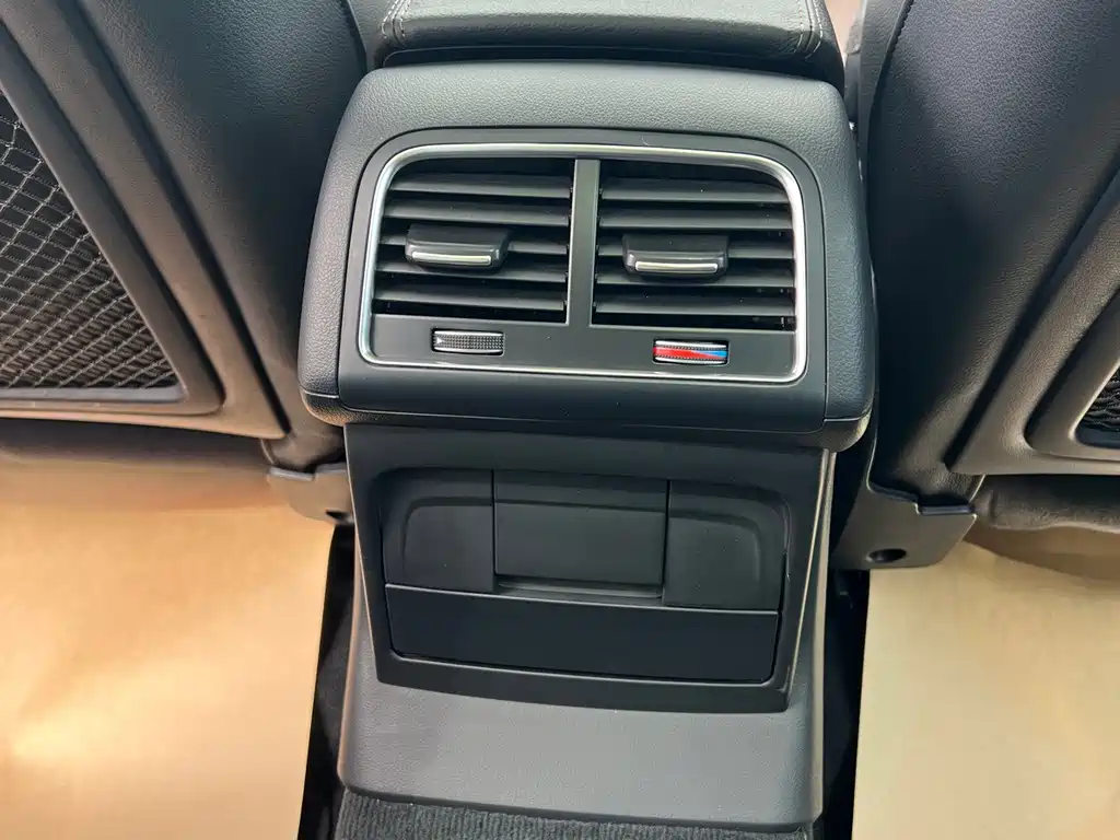 Audi Q5 — миниатюра 11