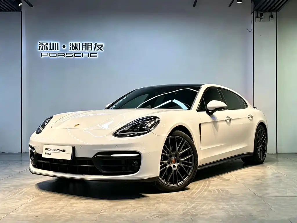 Porsche Panamera 2023
