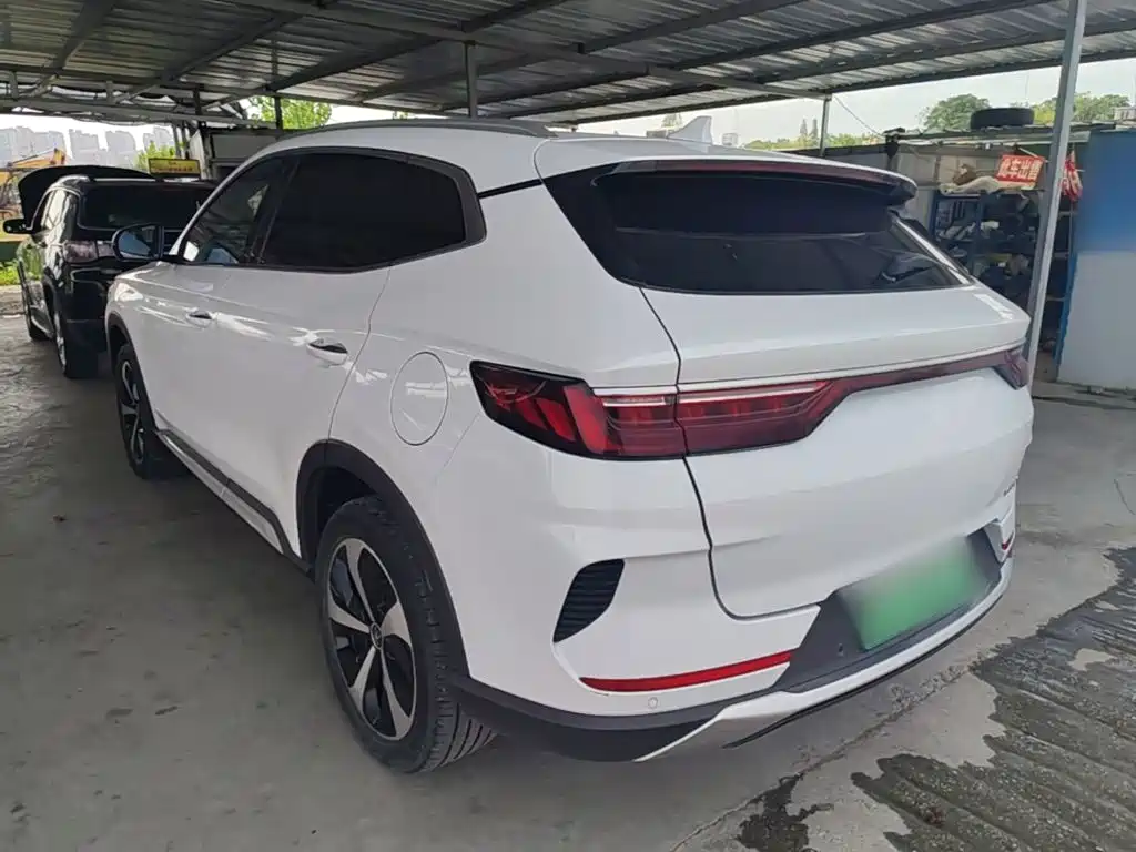 BYD PLUS New Energy — миниатюра 5
