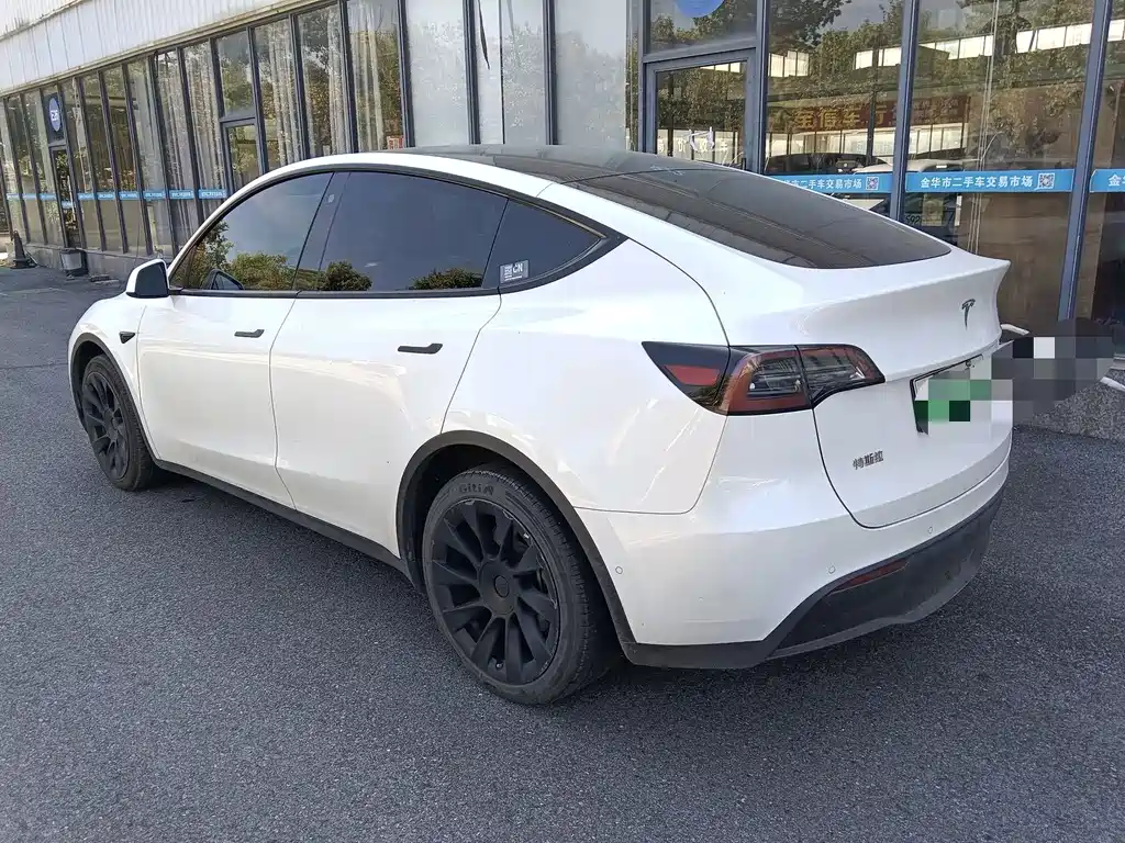 Tesla Model Y — фотографии объявления, Фото 14