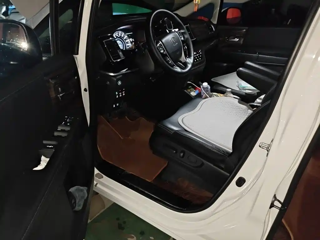 Honda Elysion — миниатюра 12