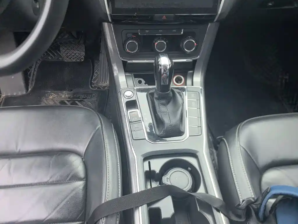 Volkswagen Passat — миниатюра 14