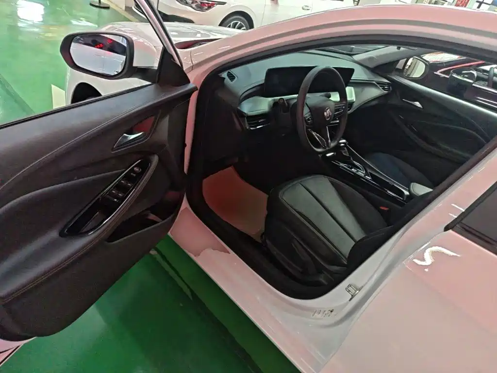 Buick Verano — миниатюра 16