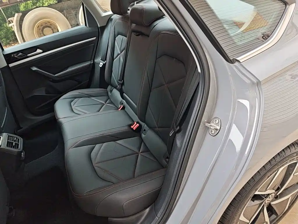Volkswagen Lavida — миниатюра 17