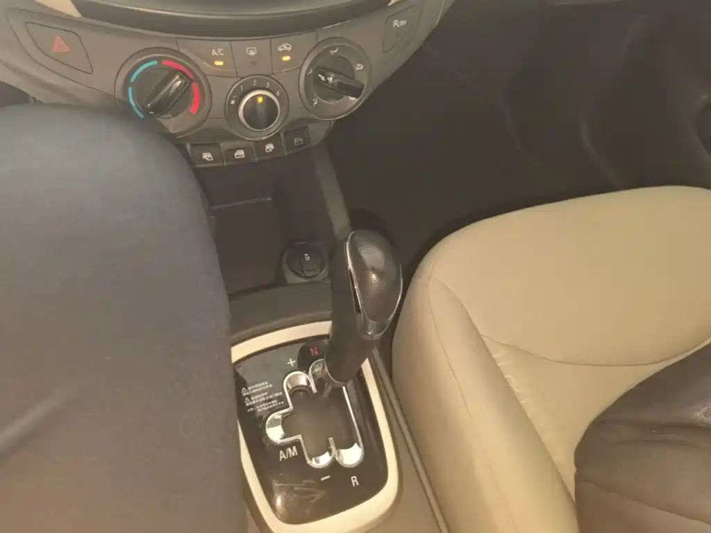 Chevrolet Sail — миниатюра 14