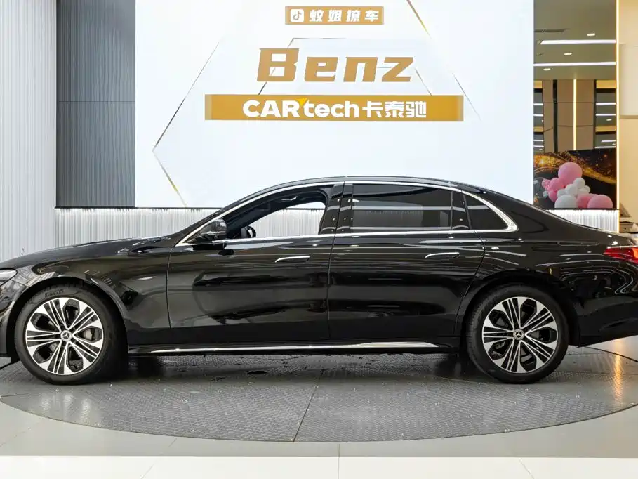 Mercedes-Benz E-Class — миниатюра 3