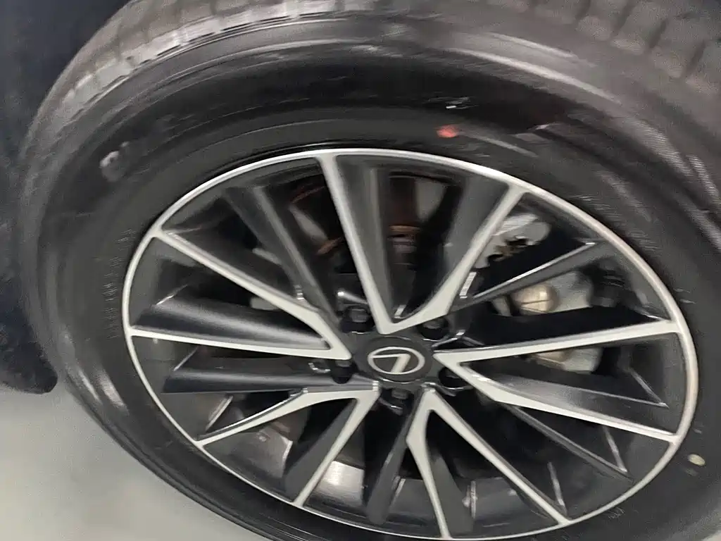 Lexus NX 2026 200
