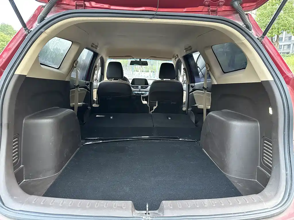 Baojun 310W — миниатюра 25