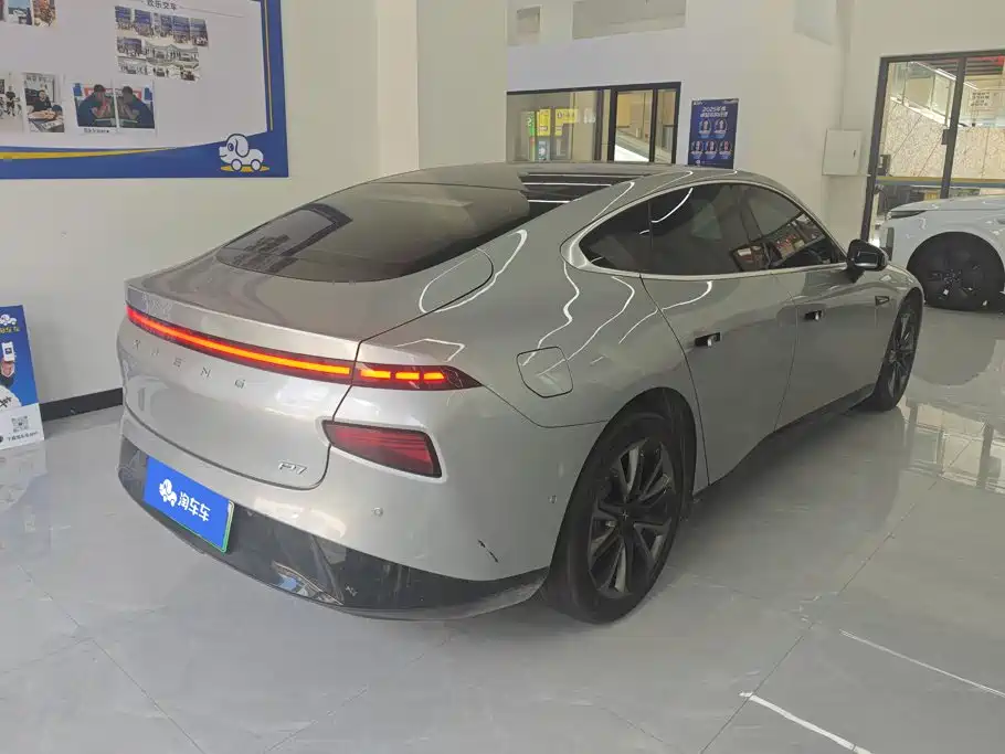 XPeng P7 — миниатюра 3
