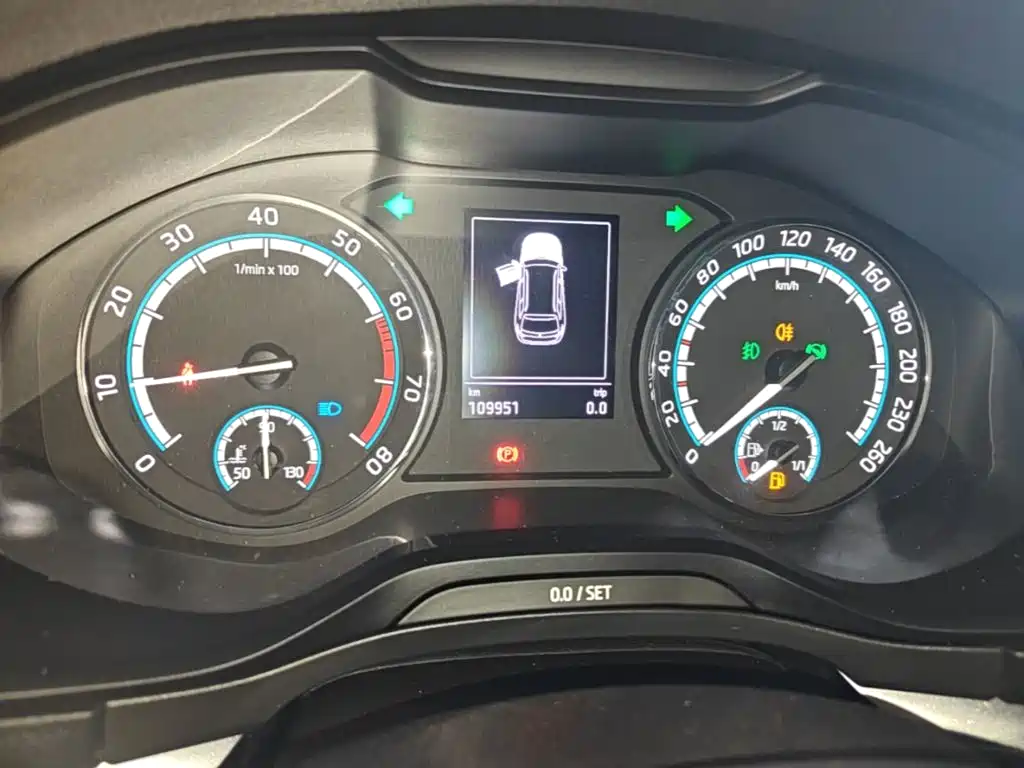 Skoda Karoq — миниатюра 12