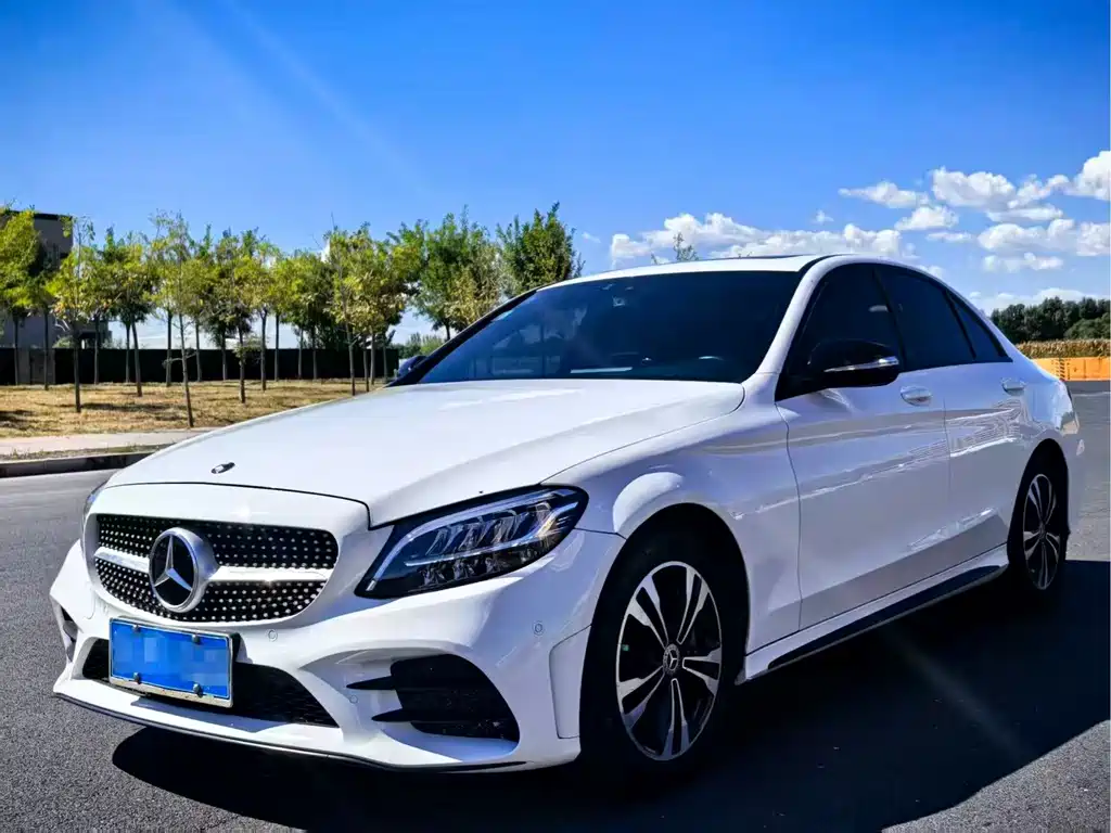 Mercedes-Benz C-Class — миниатюра 3