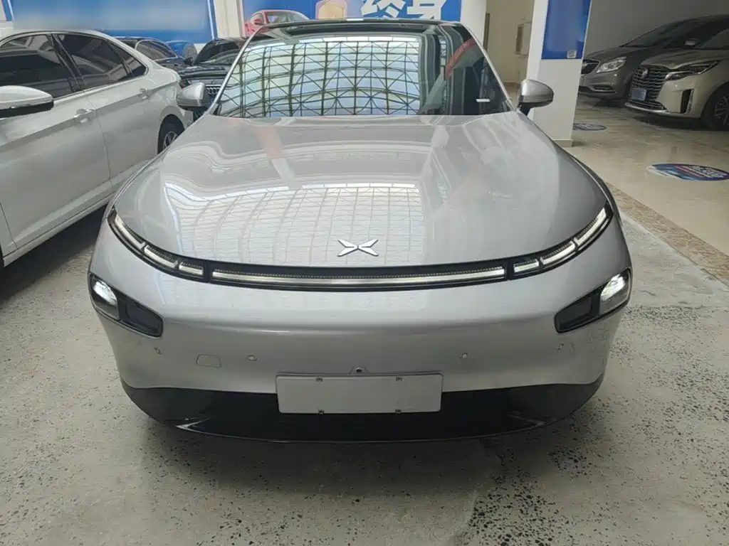 XPeng P7 — миниатюра 3