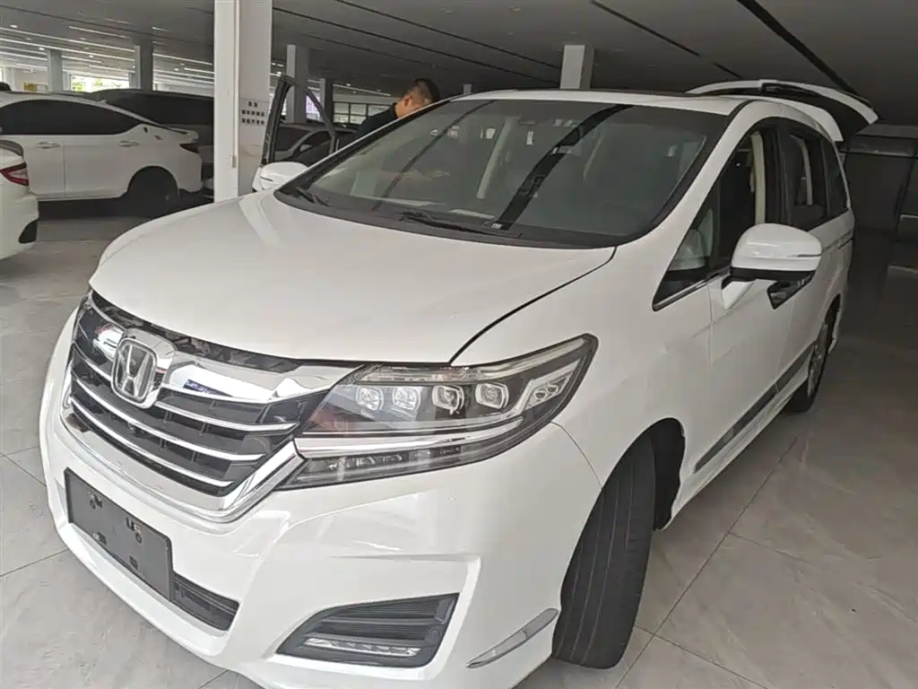 Купить Honda Elysion