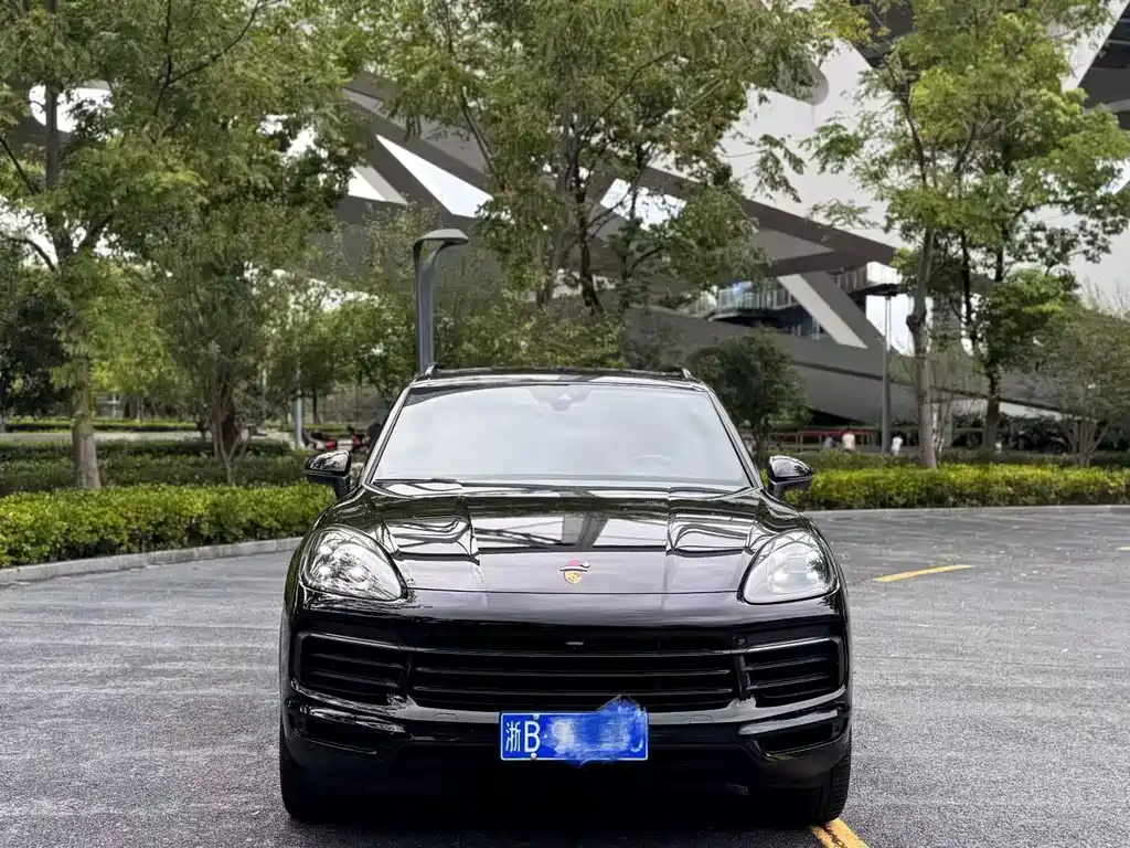Porsche Cayenne — миниатюра 2