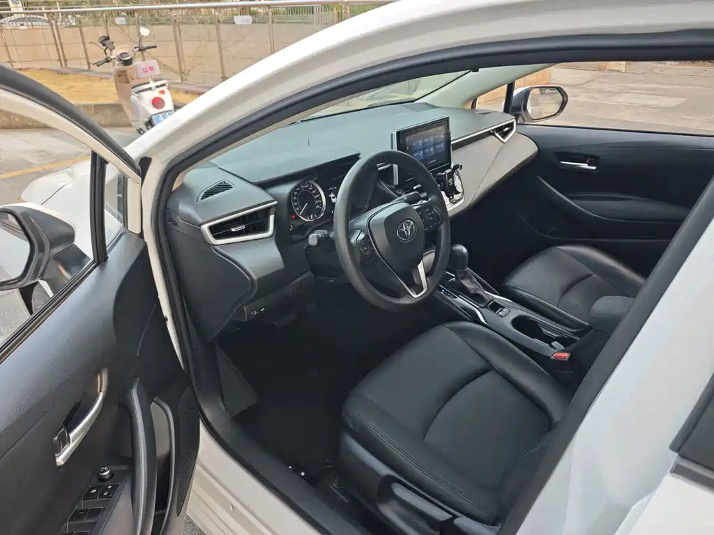 Toyota Corolla — миниатюра 7