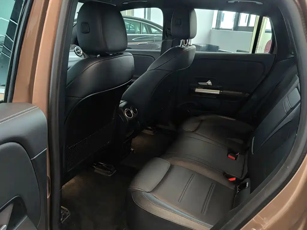 Mercedes-Benz EQA — миниатюра 11