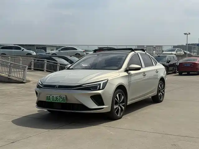2021 Roewe ER6