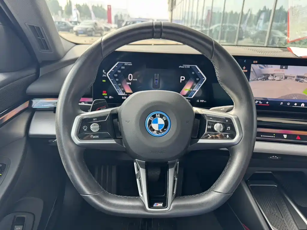 BMW I5