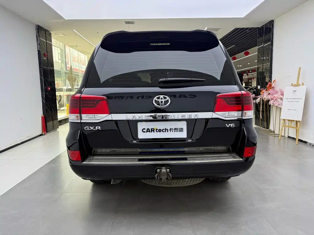Toyota Land Cruiser — миниатюра 4