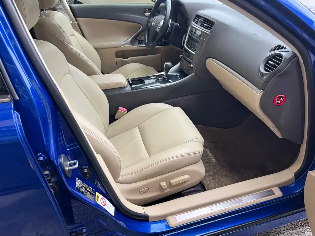 Lexus IS — миниатюра 12