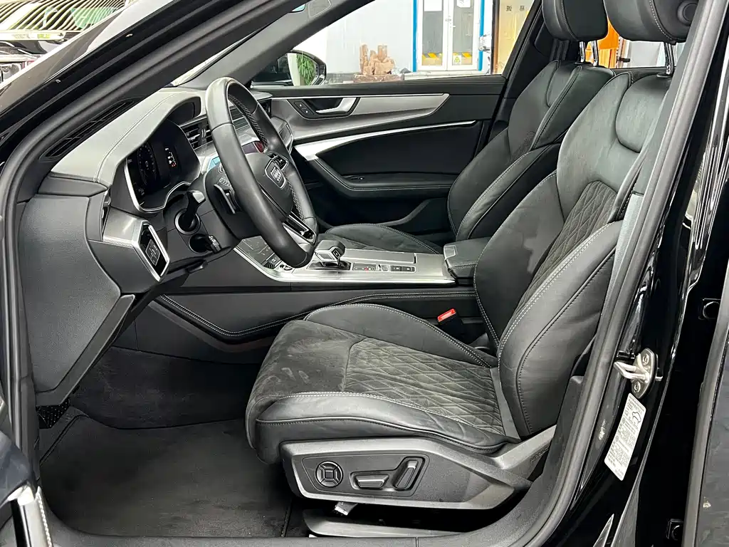Audi A6L — миниатюра 12