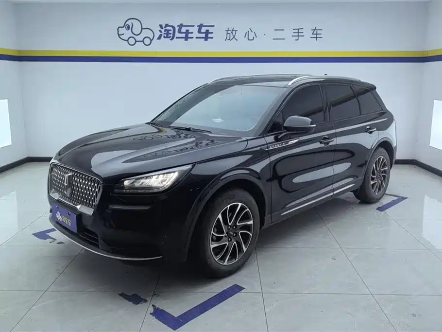 Купить Lincoln Corsair