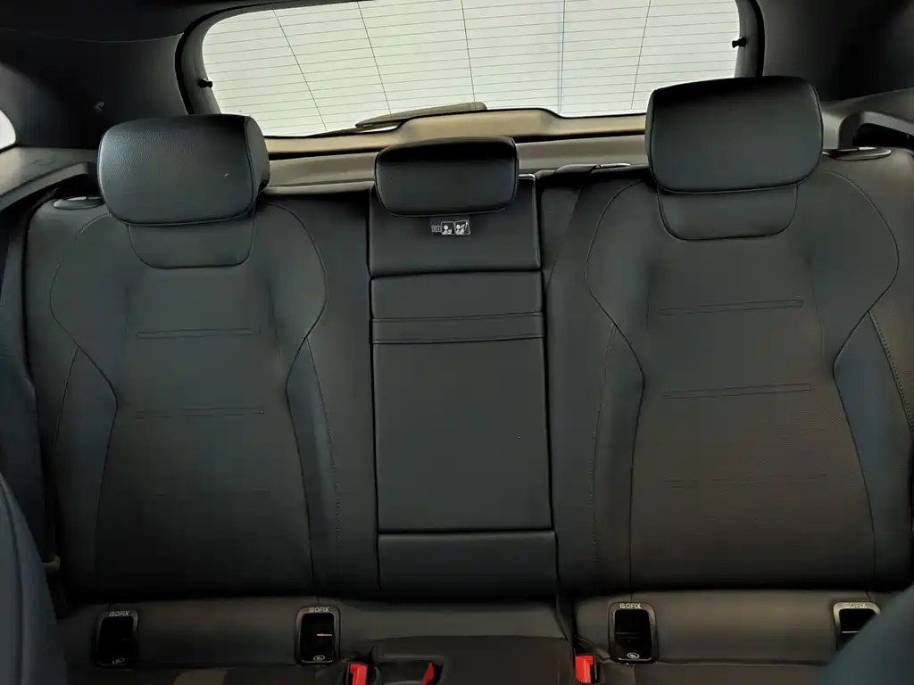 Mercedes-Benz EQA — миниатюра 10