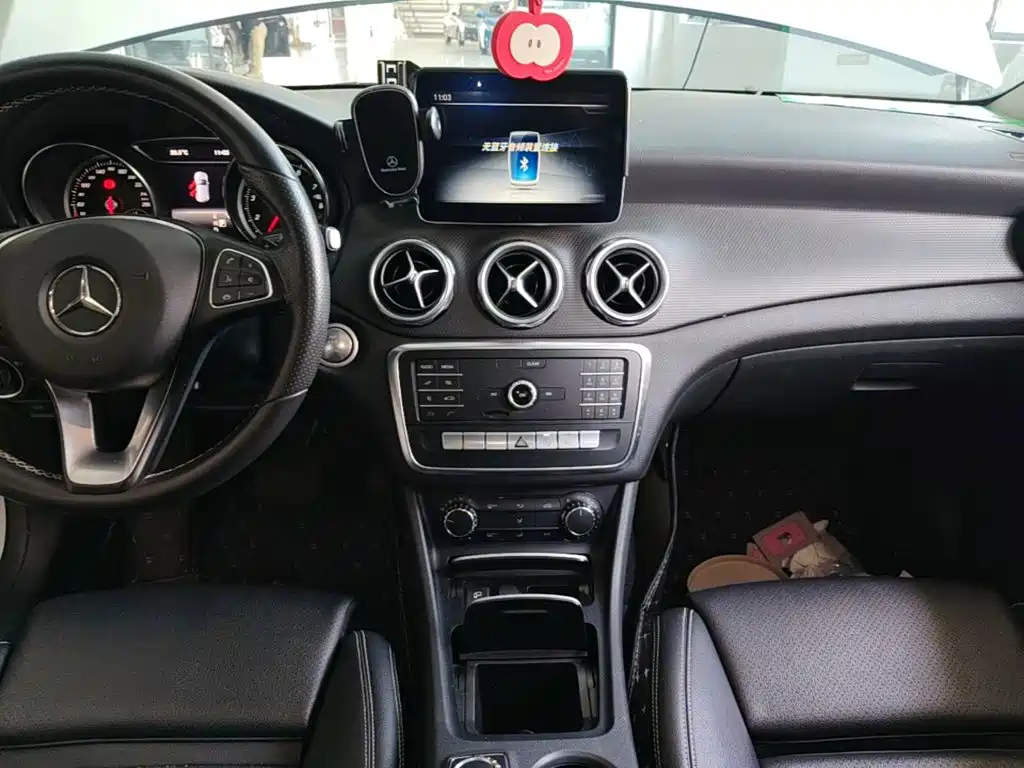 Mercedes-Benz GLA — миниатюра 13