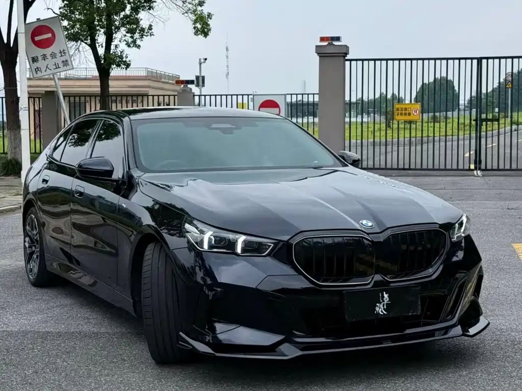 BMW 5 Series 5 2025 530Li Premium M Sport